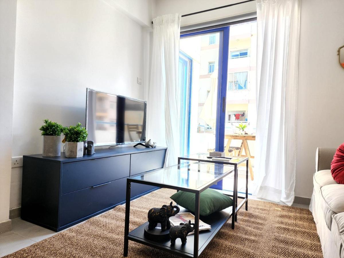 Frida's Cozy Two Bedroom Apt Larnaca Zewnętrze zdjęcie