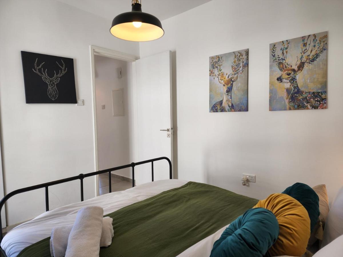 Frida's Cozy Two Bedroom Apt Larnaca Zewnętrze zdjęcie